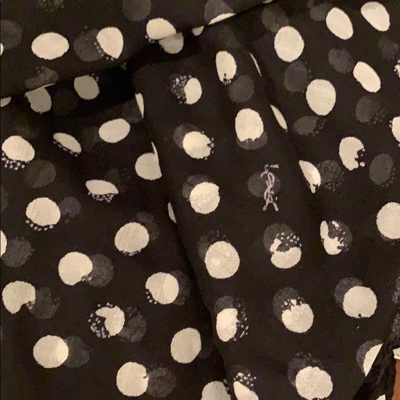 Saint Laurent scarf! ✨ - Picture 2 of 6